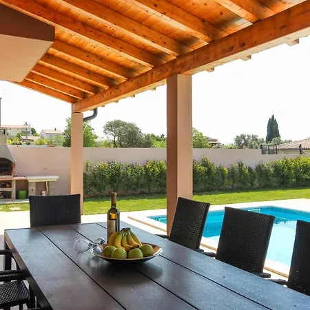 Charming Enjoy With Private Pool In Vila *