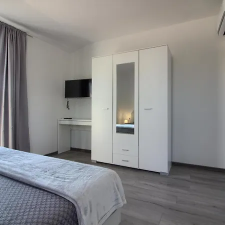 Charming Enjoy With Private Pool In Vila *