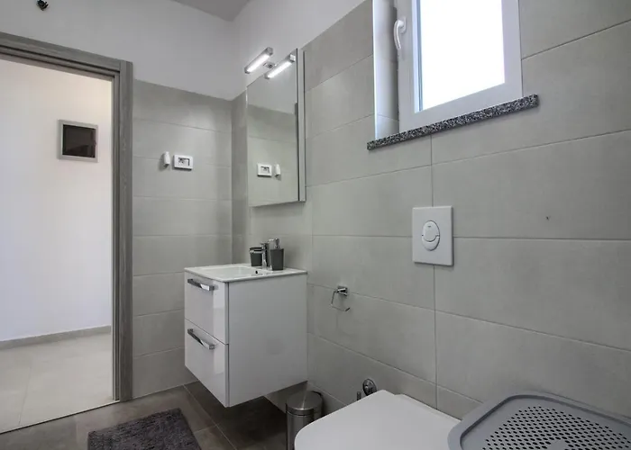 Villa Charming Enjoy With Private Pool In Póla