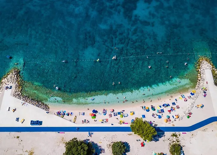 Charming Enjoy With Private Pool In *